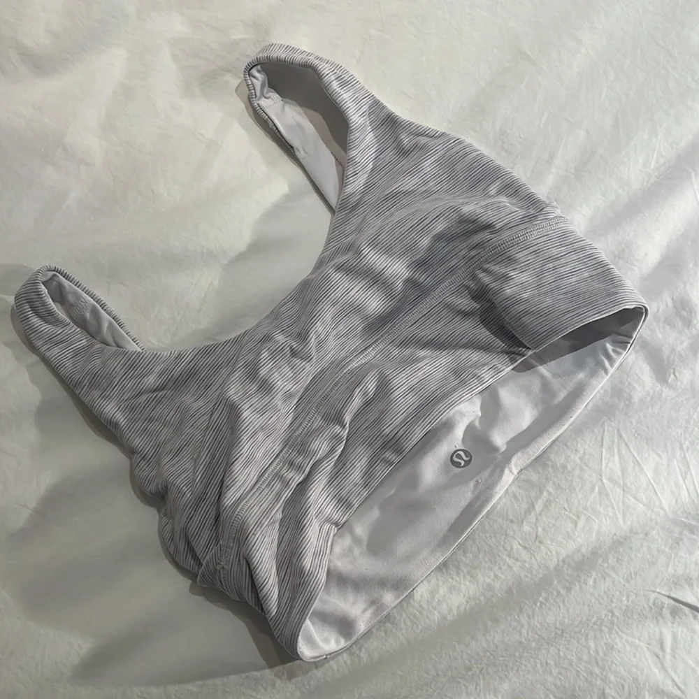 Lululemon Align Bras - Picture 3 of 7